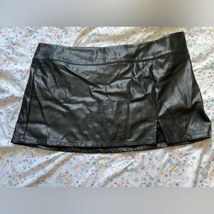 Wild Fable Black Mini Skirt